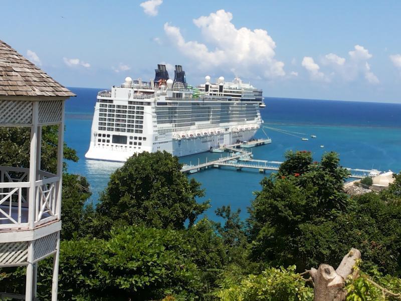 Chill On The Hill Apartment Ocho Rios Luaran gambar